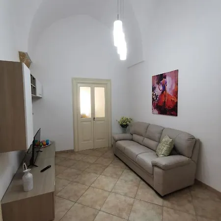 Don Carlo Casa Vacenze Campi Salentina